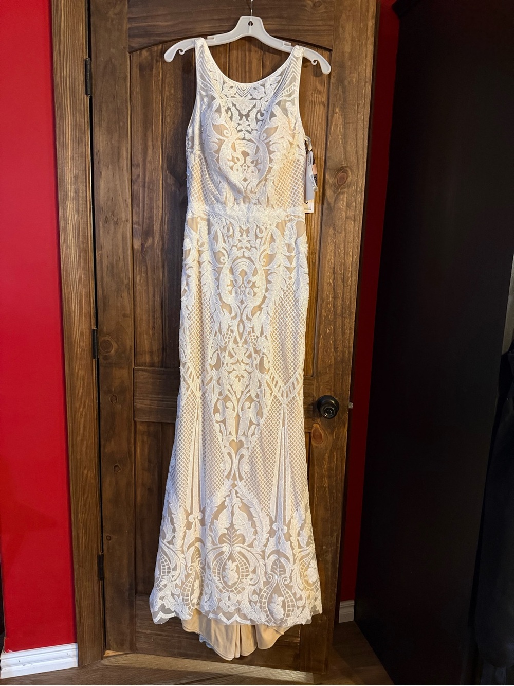 Elegant White Lace Maxi Dress - Sleeveless Formal Gown